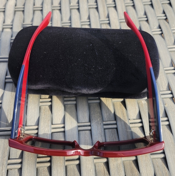 Gucci Rectangular Frame 2025 Cruise Collection Sunglasses - Picture 7 of 9